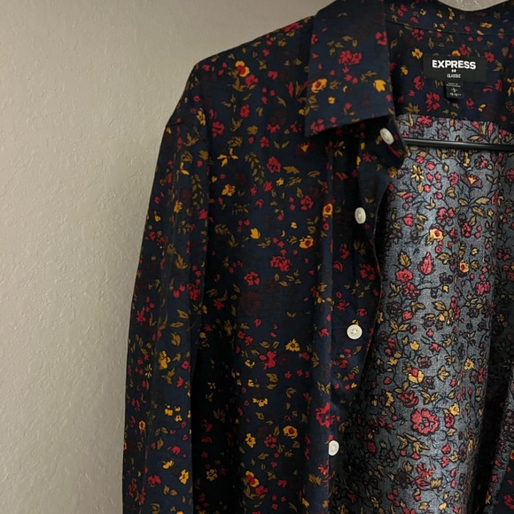 Express button down - Picture 3 of 3